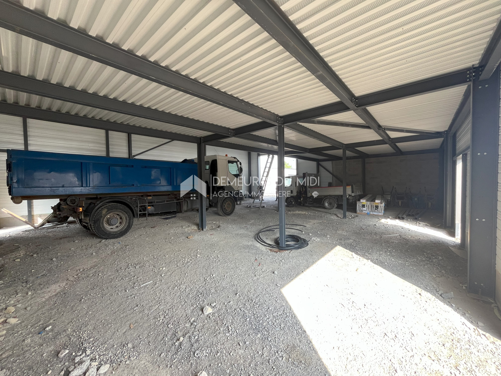 Image_, Entrepôt, Sauve, ref :2352